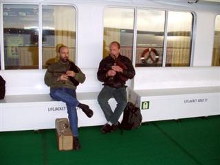 Mikael Larsson och jag på väg till Estland
